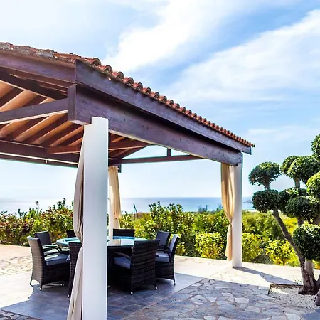 Olivia Villa Coral Bay
